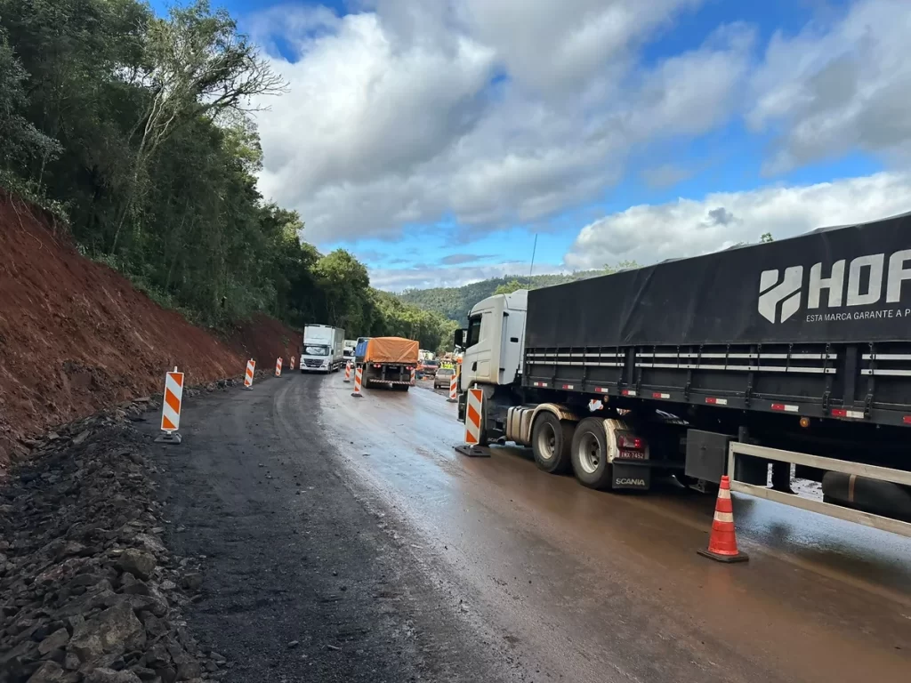 Tráfego é restabelecido na BR-386, entre Porto Alegre (RS) e o interior do estado
