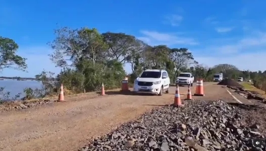 VÍDEO: BR-153/RS tem tráfego restabelecido para veículos emergenciais, em Cachoeira do Sul VÍDEO: BR-153/RS tem tráfego restabelecido para veículos emergenciais, em Cachoeira do Sul