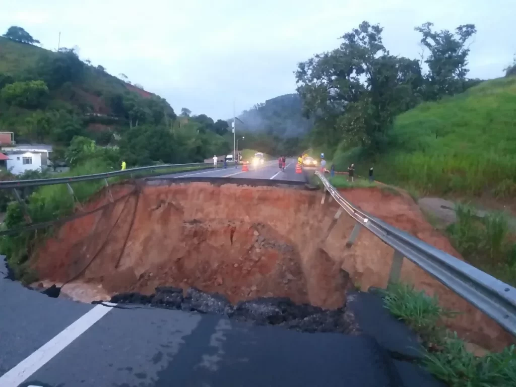 Após 2 meses, desvio provisório na BR-393/RJ é desativado, nesta quarta (8)