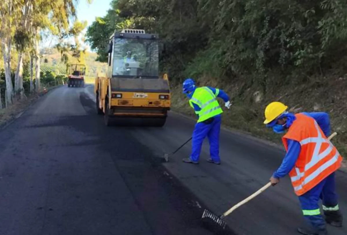 Rodovia do circuito das malhas, em Minas, passa por obras, nesta semana Rodovia do circuito das malhas, em Minas, passa por obras, nesta semana