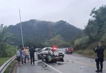 Acidente entre ônibus e carro na BR-101 deixa quatro mortos, em Mangaratiba (RJ) Acidente entre ônibus e carro termina com homem e três jovens mortos em Mangaratiba