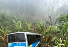 Acidente com ônibus na RJ-116 deixa um morto e 10 feridos em Itaboraí (RJ)
