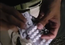Vídeo: Caminhoneiro é flagrado dirigindo com cocaína e rebite na BR-153(GO) VÍDEO: Caminhoneiro é flagrado dirigindo com cocaína e "rebite", na BR-153 (GO)