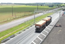 Um em cada 10 caminhões trafega com excesso de peso na BR-365/MG Um em cada 10 caminhões trafega com excesso de peso na BR-365/MG