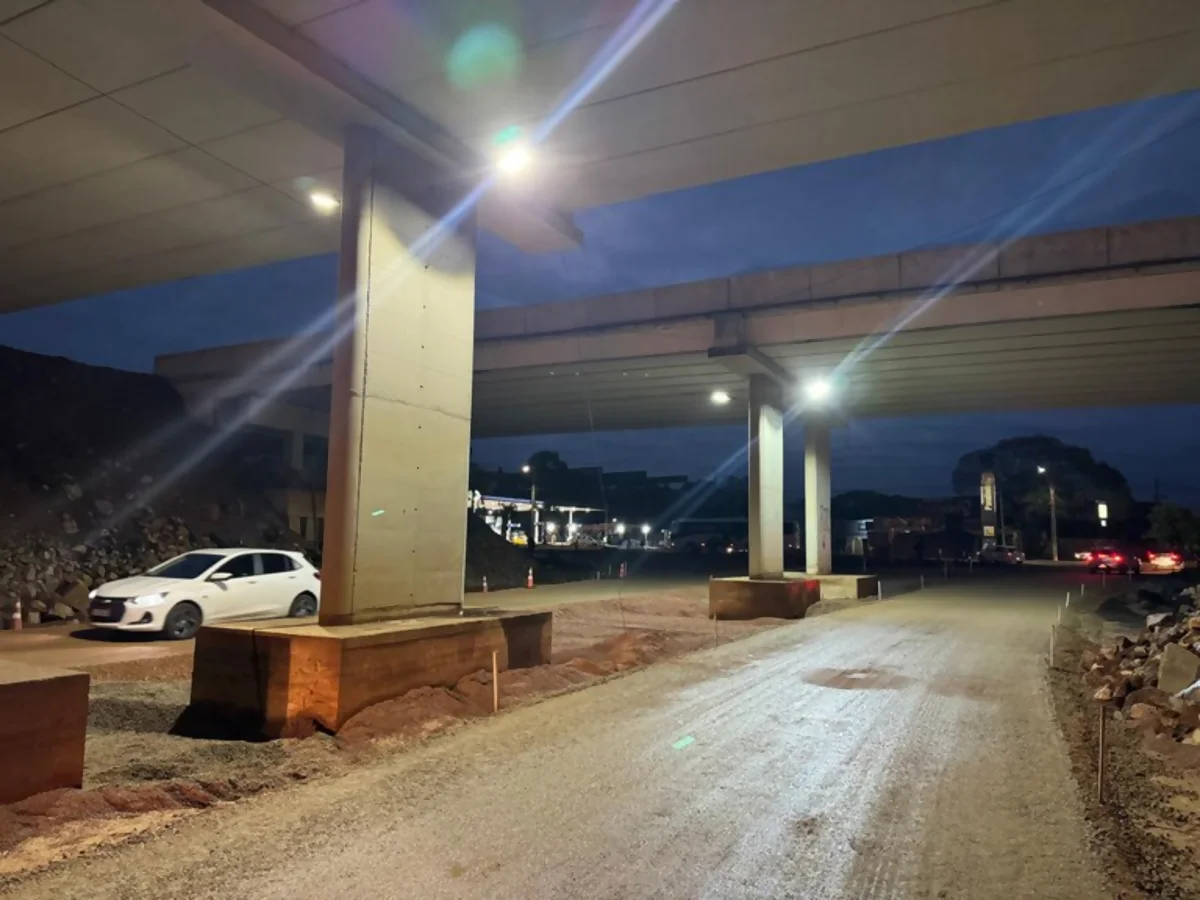 Tráfego sob viaduto na BR-290/RS é liberado, em Eldorado do Sul Tráfego sob viaduto na BR-290/RS é liberado, em Eldorado do Sul