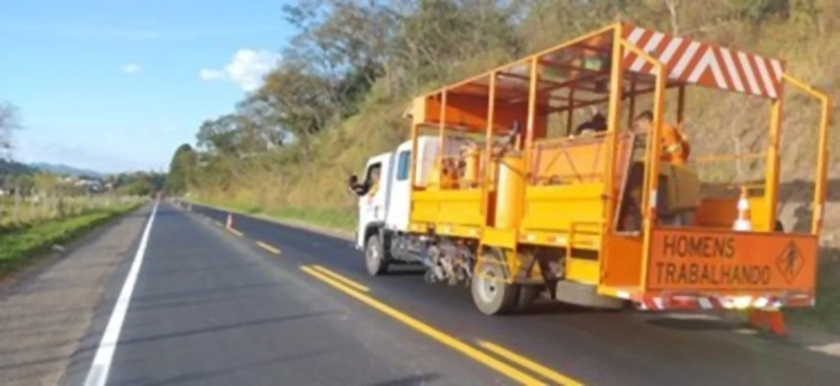 Oito estradas do Sul de Minas recebem manutenção preventiva, nesta semana Oito estradas do Sul de Minas recebem manutenção preventiva, nesta semana