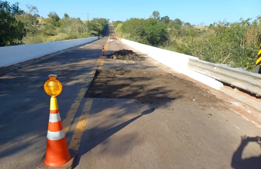 Ponte na PR-557, entre Terra Rica e Santo Antônio do Caiuá, será reformada