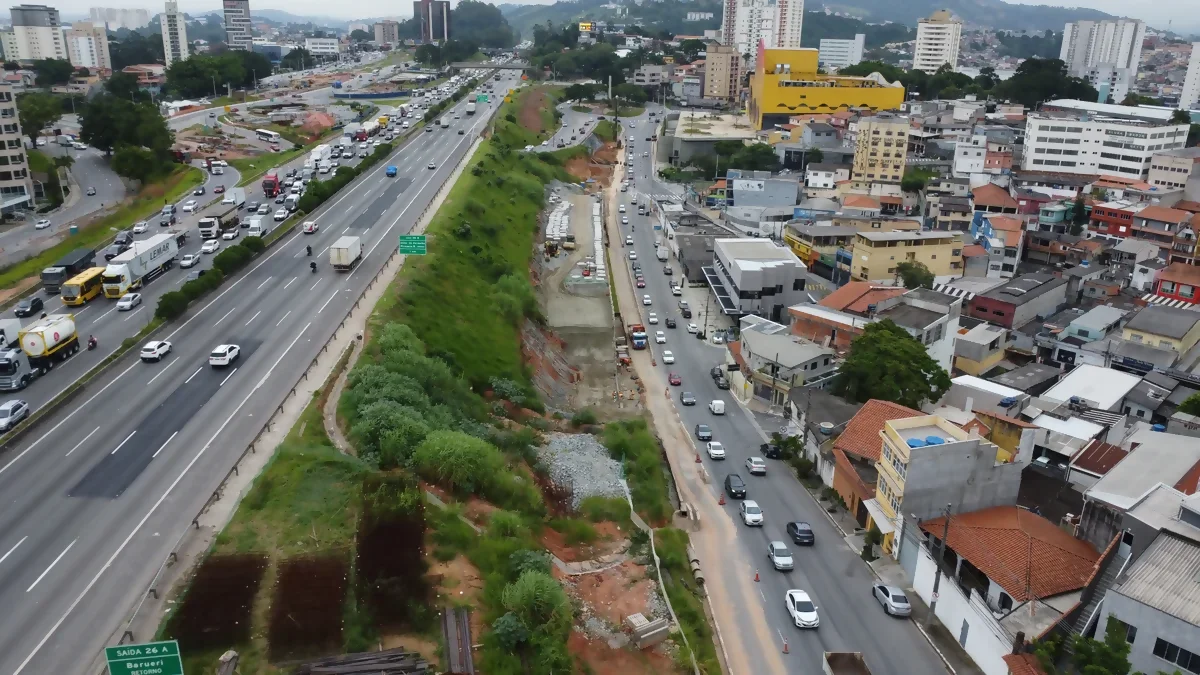 Castello Branco (SP-280) recebe melhorias no pavimento, na região de Barueri Castello Branco (SP-280) recebe melhorias no pavimento, na região de Barueri