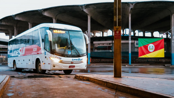 Rodoviária de Porto Alegre (RS) volta a operar Rodoviária de Porto Alegre (RS) volta a operar