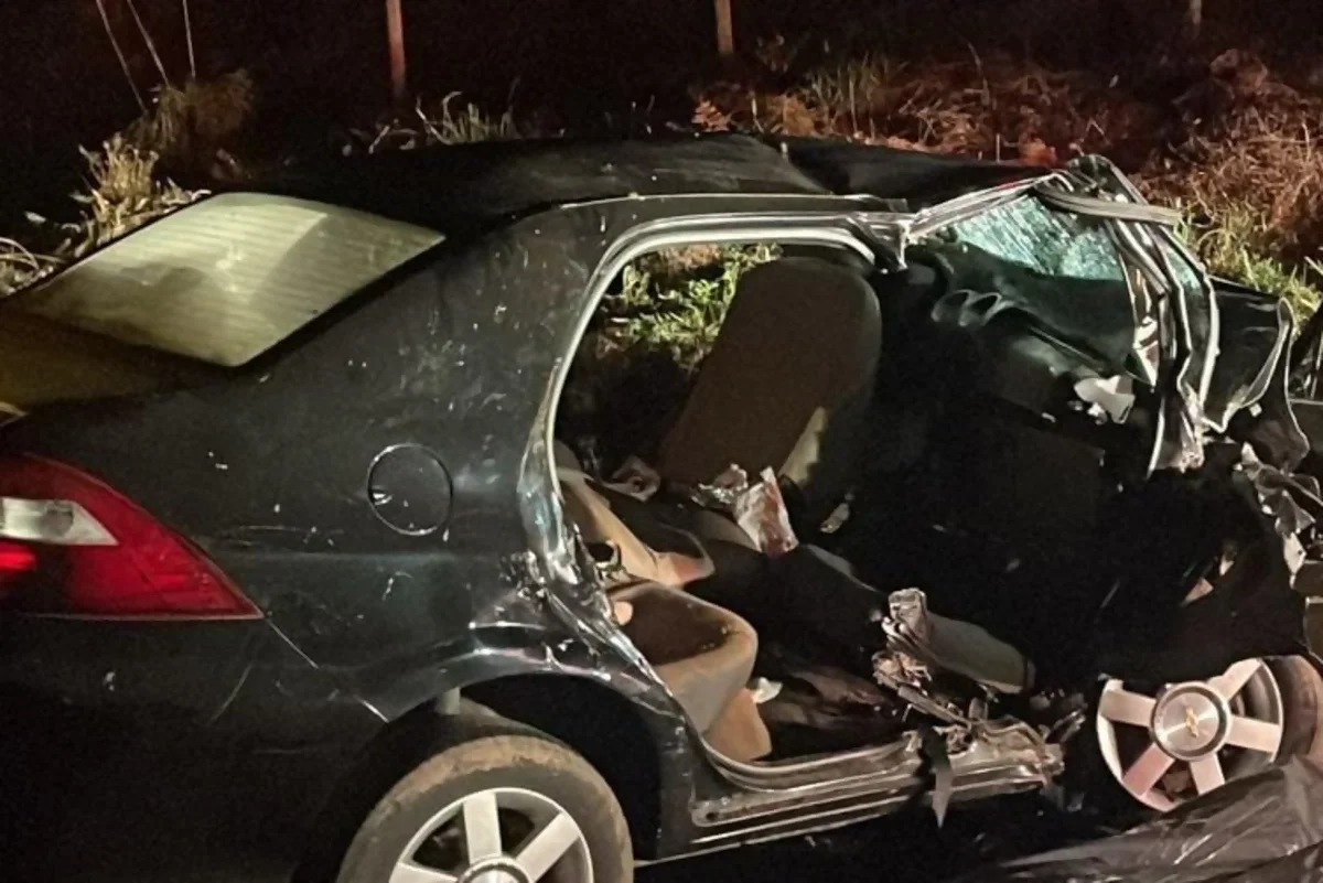 Grave acidente entre dois carros mata 8 pessoas na SC-108, em Anitápolis Grave acidente entre dois carros mata 8 pessoas na SC-108, em Anitápolis