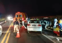 Sete pessoas morrem nas rodovias federais de Goiás, no fim de semana Sete pessoas morrem nas rodovias federais de Goiás, no fim de semana