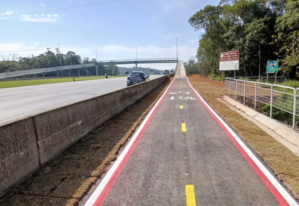 Passarela e ciclovia são entregues na Rodovia dos Imigrantes (SP-160)