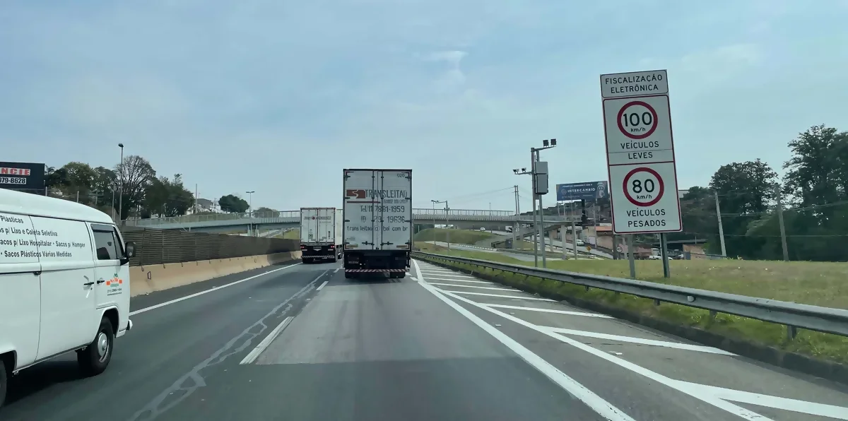 Novos radares começam a multar infratores nas SPs 294 e 310, a partir do dia 24 Novos radares começam a multar infratores nas SPs 294 e 310, a partir do dia 24