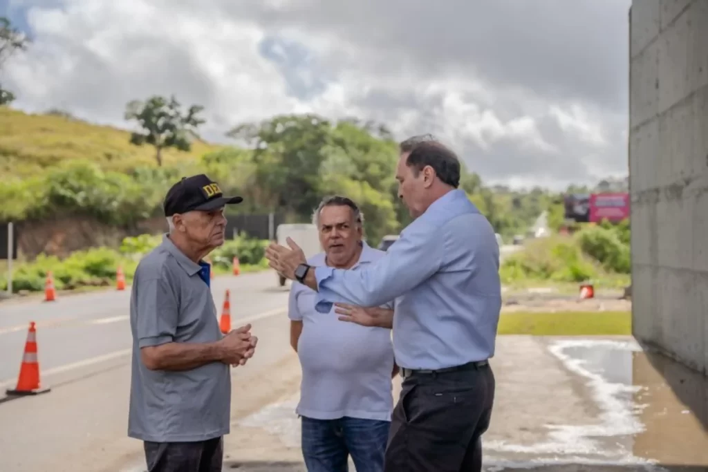 Secretaria de Infraestrutura realiza vistoria no Arco Metropolitano de Campina Grande após deslizamento