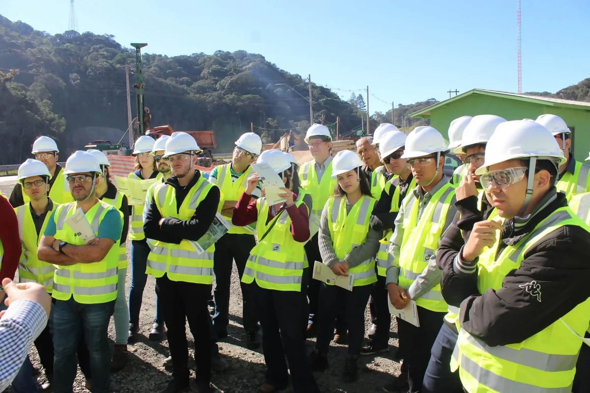 Concessionárias de rodovias oferecem oportunidades de trabalho em SP e MG Concessionárias de rodovias oferecem oportunidades de trabalho em SP e MG