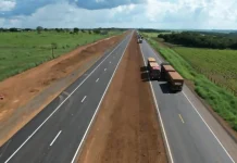 Obras ampliam área de desvio na BR-163/MT, no Mato Grosso Obras ampliam área de desvio na BR-163/MT, no Mato Grosso