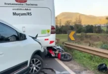 Acidente na ERS-129 deixa motoqueiro ferido, em Muçum (RS) Acidente na ERS-129 deixa motoqueiro ferido, em Muçum (RS)