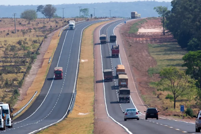 Interdições na BR-163/MS alteram o tráfego nesta sexta-feira (16) Interdições na BR-163/MS alteram o tráfego nesta sexta-feira (16)
