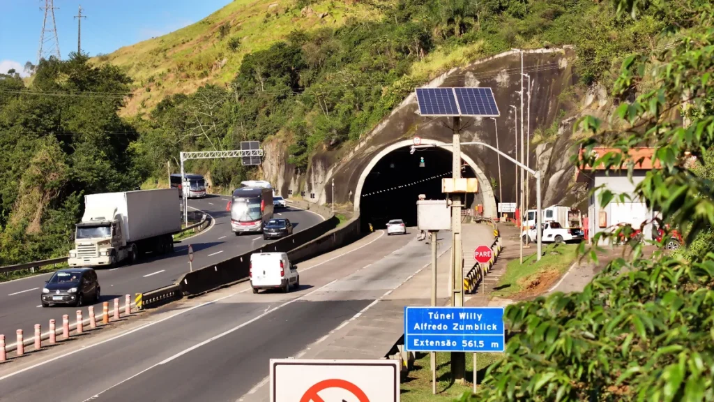 Pavimento do túnel Willy Alfredo Zumblick, na BR-101/SC, será restaurado
