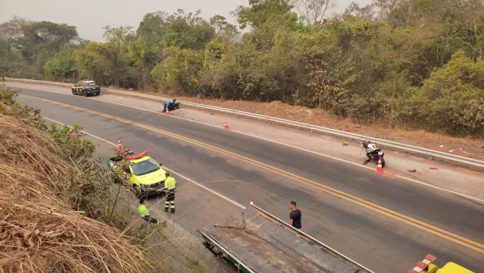 VÍDEO: Motoqueiro morre na BR-060/GO em colisão entre três motos