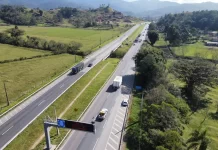 Ponte na BR-101/SC será alargada no trecho de Paulo Lopes (SC) Ponte na BR-101/SC será alargada no trecho de Paulo Lopes (SC)