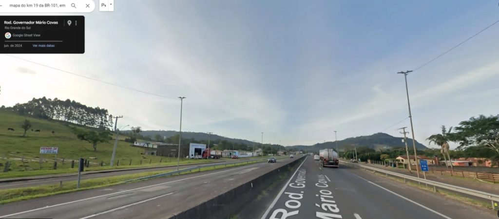 Ônibus da Penha colide em carreta 9 eixos na BR-101/SC e deixa 1 morto e 13 feridos