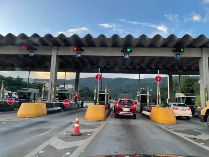 Projeto quer suspender cobrança de pedágio em rodovias federais de estados em calamidade Projeto quer suspender cobrança de pedágio em rodovias federais de estados em calamidade