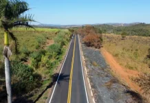 Trecho da BR-352/MG é revitalizado entre Pitangui e Pará de Minas Trecho da BR-352/MG é revitalizado entre Pitangui e Pará de Minas