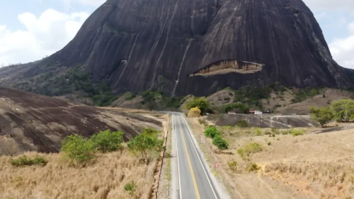 DER de Minas finaliza as obras de recuperação da Rodovia do Boi DER de Minas finaliza as obras de recuperação da Rodovia do Boi