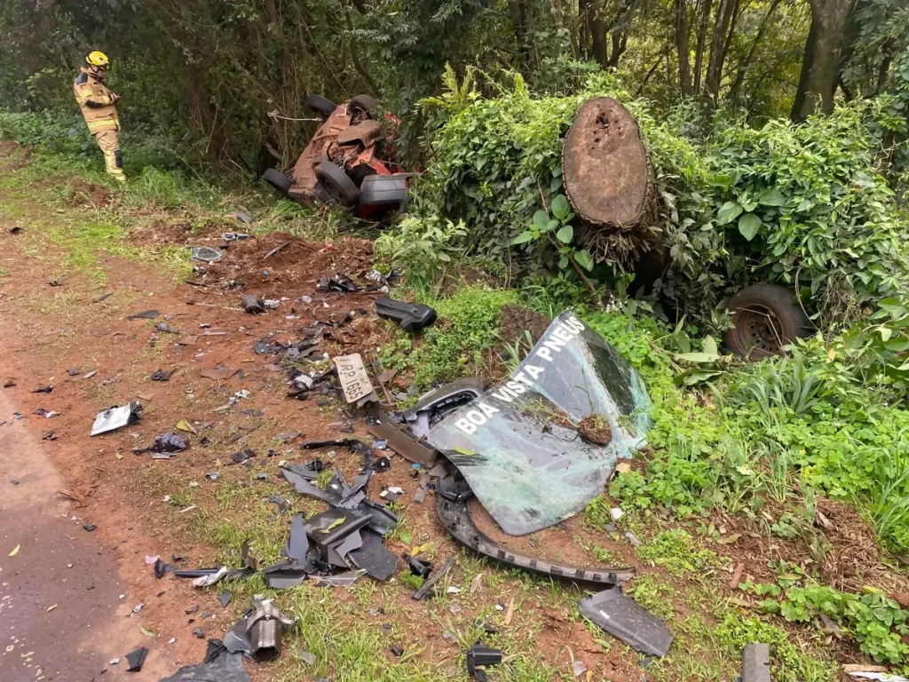 Acidente na ERS-342 mata um e fere 2, em Ijuí, no Rio Grande do Sul