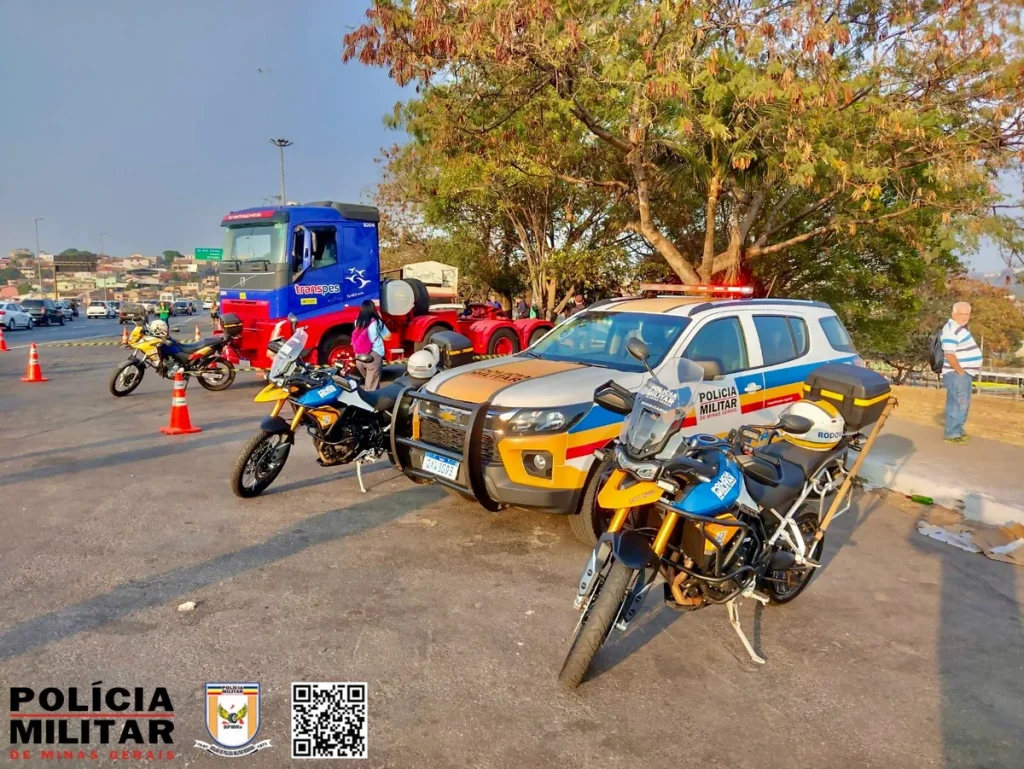 "Operação Duas Rodas" prende dois motoqueiros e apreende 17 motos, em Minas