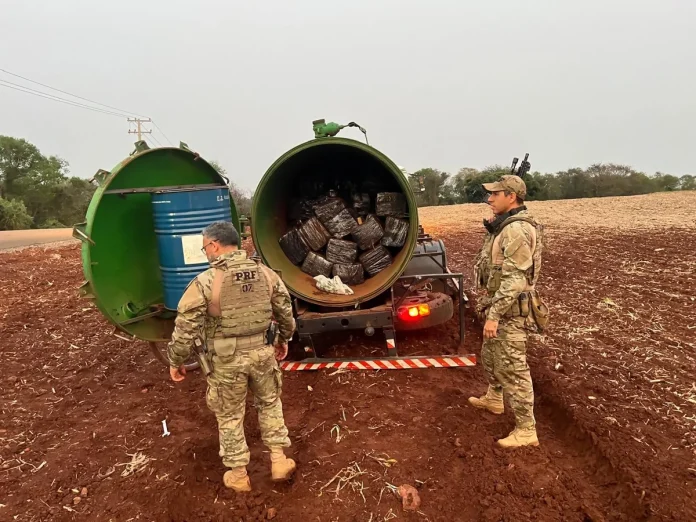 VÍDEO: PRF apreende caminhão-pipa com 5 toneladas de maconha, no Paraná