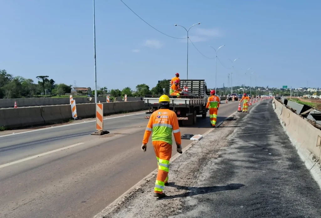 Implantada a 3ª faixa na BR-386/RS para auxiliar o tráfego na ponte do rio Taquari