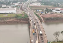 Interditado o tráfego na ponte do Rio Taquari na BR-386/RS, sentido norte Interditado o tráfego na ponte do Rio Taquari na BR-386/RS, sentido norte