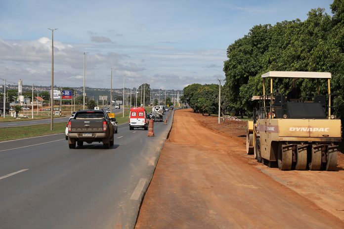 Obras de construção de terceiras faixas na rodovia BR-020 são finalizadas, no trecho entre Planaltina e Sobradinho, no Distrito Federal. Obras de construção de terceiras faixas na rodovia BR-020 são finalizadas, no trecho entre Planaltina e Sobradinho, no Distrito Federal.
