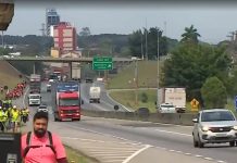 Morre atropelado na Via Dutra o 3º romeiro a caminho de Aparecida do Norte, em SP Morre atropelado na Via Dutra o 3º romeiro a caminho de Aparecida do Norte, em SP