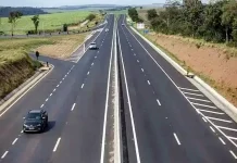 BR-242/BA recebe melhorias em 38 km, entre Luís Eduardo Magalhães e Barreiras BR-242/BA recebe melhorias em 38 km, entre Luís Eduardo Magalhães e Barreiras