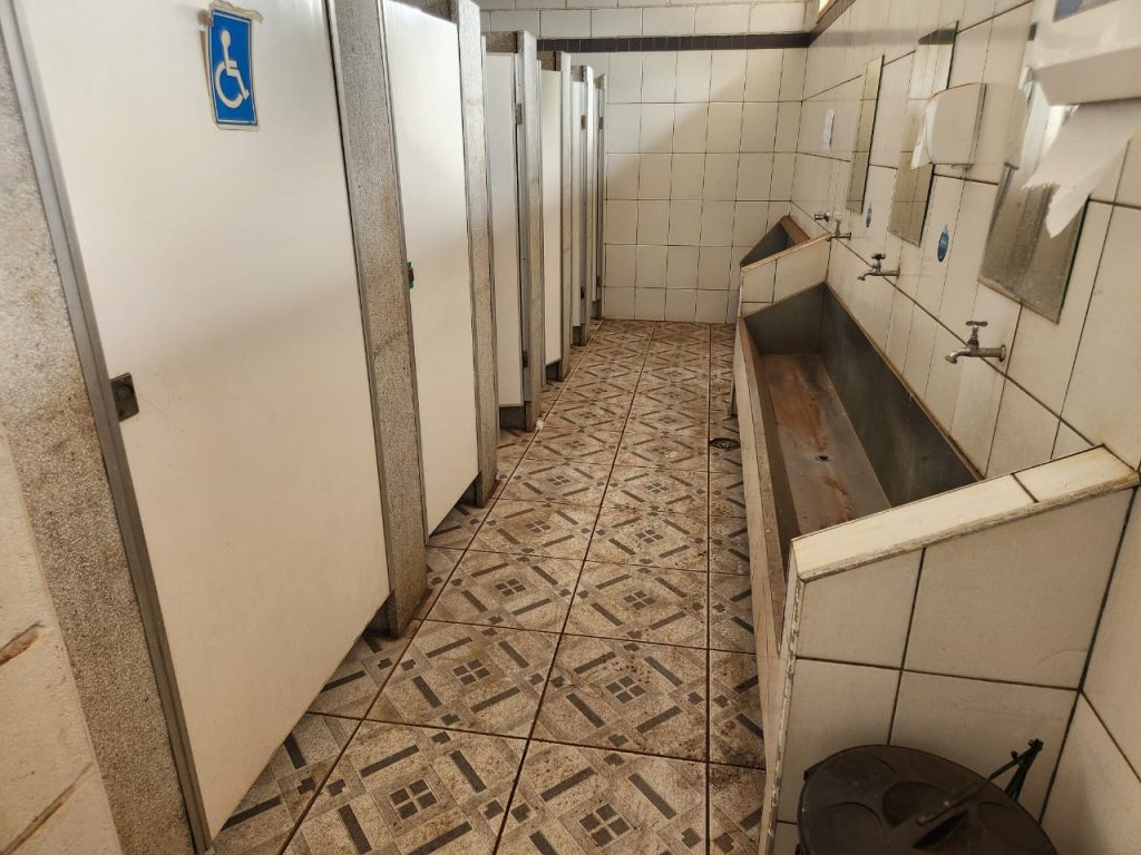 Caminhoneiros denunciam precariedade de PPD mantido com pedágio