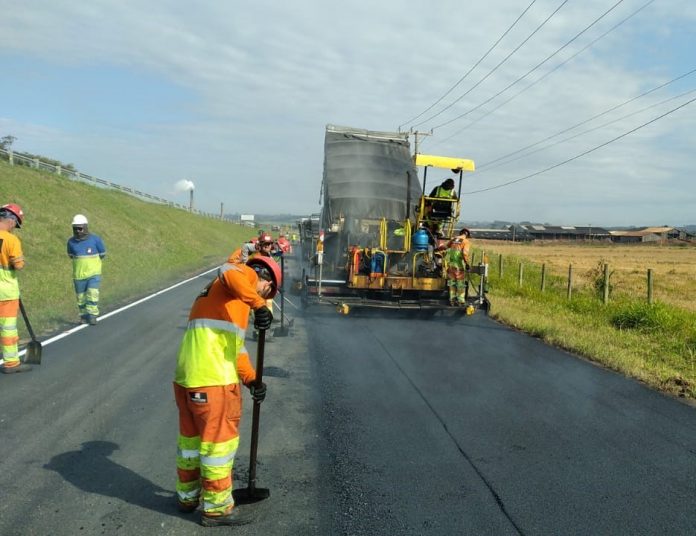 Rodovia BR-101/SC têm tráfego alterado em razão de obras, nesta semana, em vários trechos da rodovia, em Santa Catarina. Rodovia BR-101/SC têm tráfego alterado em razão de obras, nesta semana, em vários trechos da rodovia, em Santa Catarina.