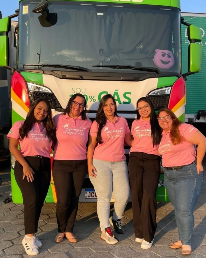 Empresa de transportes qualifica e garante emprego para motoristas mulheres
