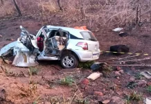 Carro colide com ônibus da Eucatur na BR-364/RO e deixa dois mortos, em Pimenta Bueno Carro colide com ônibus da Eucatur na BR-364/RO e deixa dois mortos, em Pimenta Bueno