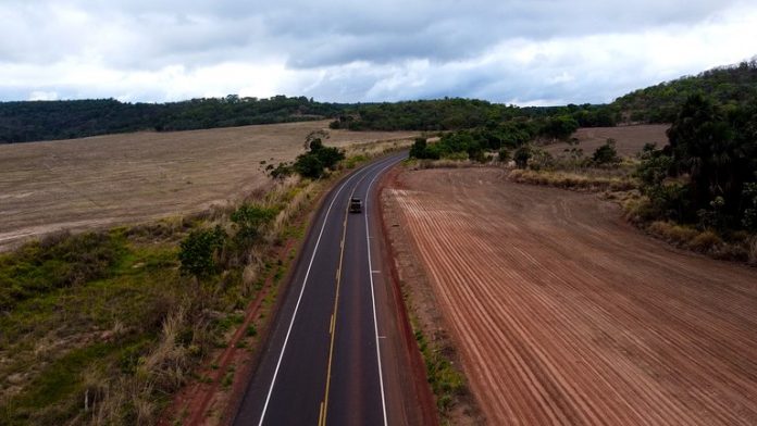 Usuários da BR-158/GO ganham mais segurança com restauração de 25 km, entre Piranhas e Caiapônia Usuários da BR-158/GO ganham mais segurança com restauração de 25 km, entre Piranhas e Caiapônia