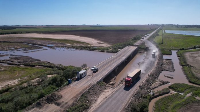 Iniciadas as obras de recuperação da ponte sobre o Rio Toropi, na BR-287/RS Iniciadas as obras de recuperação da ponte sobre o Rio Toropi, na BR-287/RS