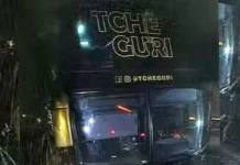 Ônibus do grupo Tchê Guri se envolve em acidente na BR-290/RS Ônibus do grupo Tchê Guri se envolve em acidente na BR-290/RS