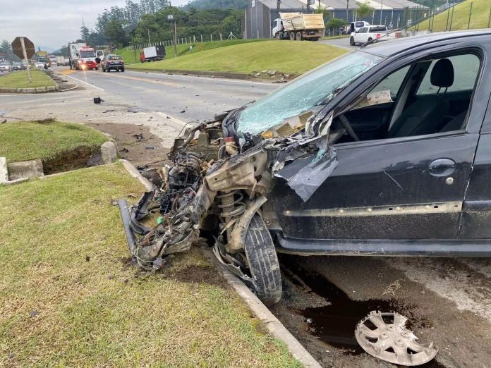 Grávida morre em acidente na BR-470, em Blumenau (SC)