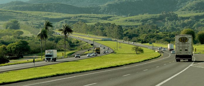 Rodovias do Sudoeste de SP devem receber 400 mil veículos no feriado da Proclamação Rodovias do Sudoeste de SP devem receber 400 mil veículos no feriado da Proclamação
