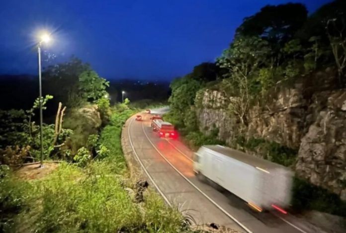 Tráfego na Serra de São Vicente, em MT, é alterado para manutenção da BR-364 Tráfego na Serra de São Vicente, em MT, é alterado para manutenção da BR-364