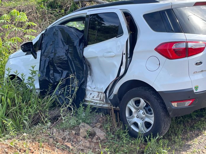 Violenta colisão contra carro mata motoqueiro no Contorno Viário Norte (SC-283) Violenta colisão contra carro mata motoqueiro no Contorno Viário Norte (SC-283)