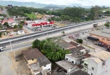 Viaduto e trecho duplicado são liberados ao tráfego na BR-470/SC Viaduto e trecho duplicado são liberados ao tráfego na BR-470/SC