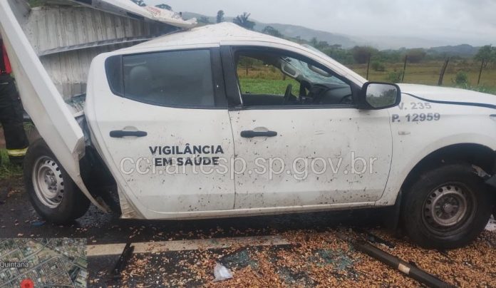 Acidente com ambulância deixa servidor gravemente ferido na SP-294, em Quintana Acidente com ambulância deixa servidor gravemente ferido na SP-294, em Quintana